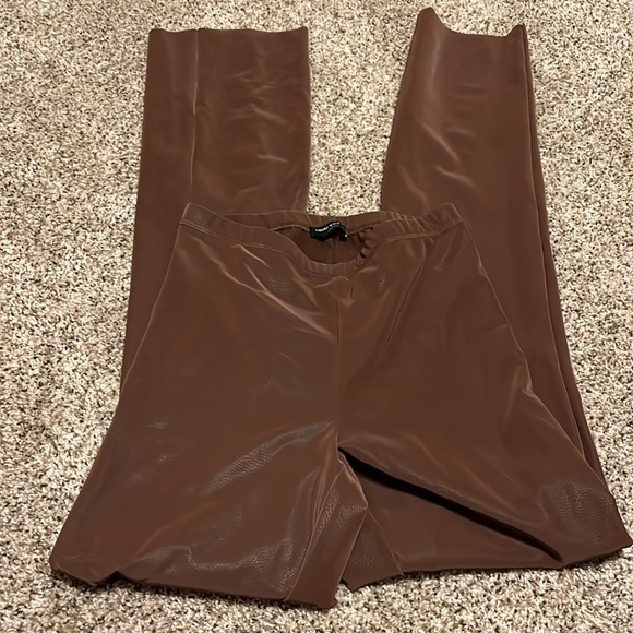Naked wardrobe faux leather pants - Picture 4 of 7
